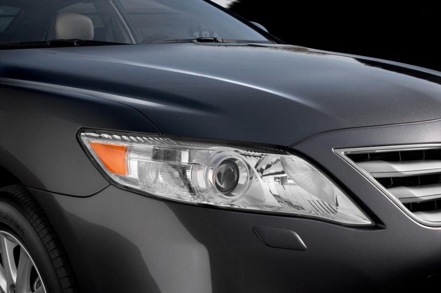  Toyota Camry 2010 года  (фото 35 из 52)